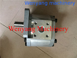 China XCMG wheel loader spare parts ZL30G transmission pump 5000018 supplier